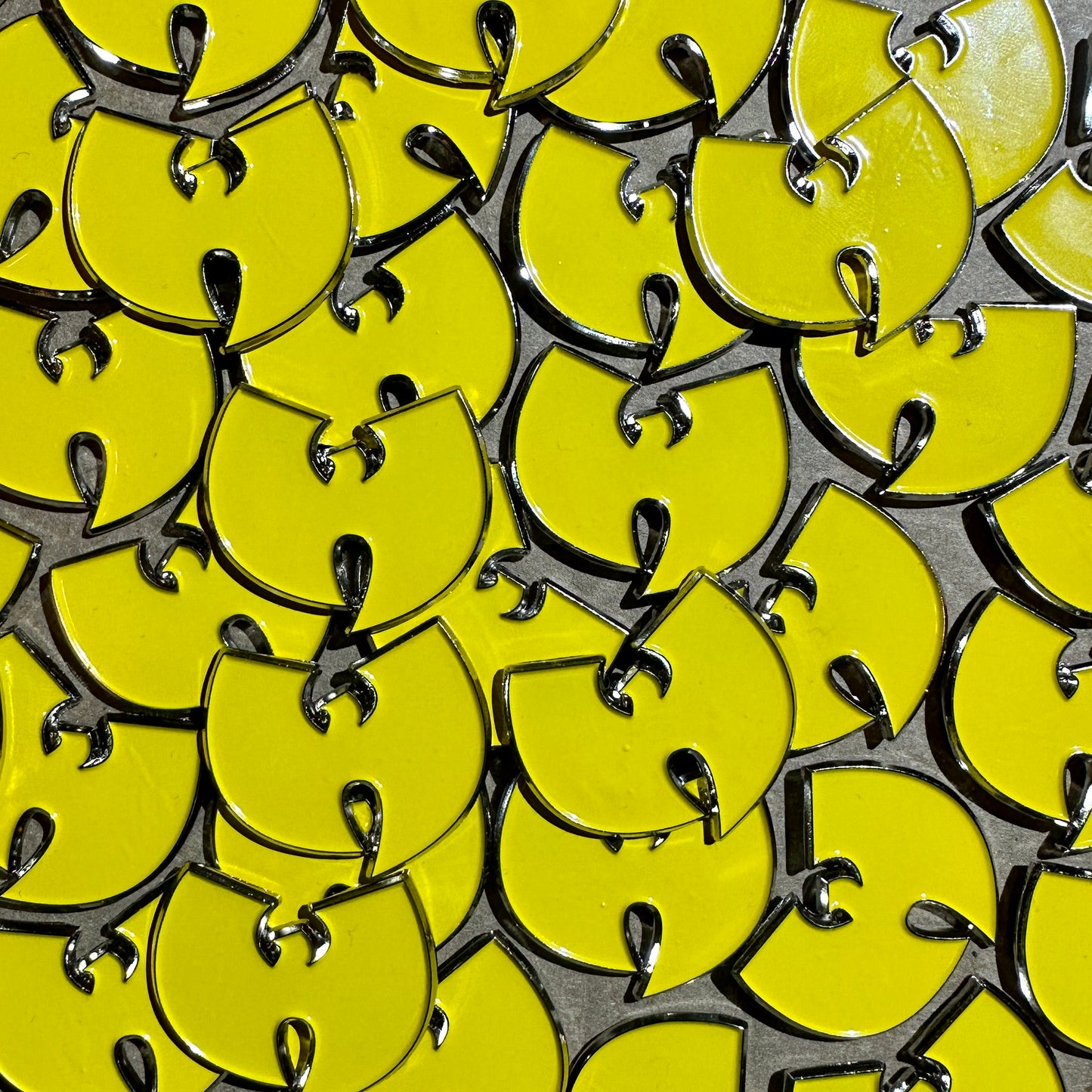 WU TANG (PINS)